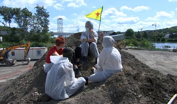 Des activistes occupent le chantier de la future centrale à gaz des Awirs à Flémalle 