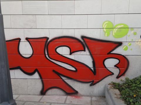 Des citoyens interpellent les autorités face à la multiplication de graffitis