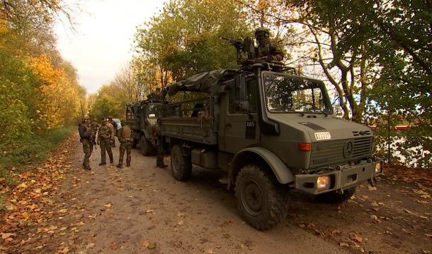 Des Para-Commandos en exercice en Basse-Meuse