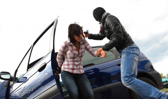 Deux ans fermes pour trois car-jackings