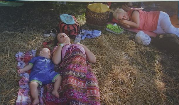 Oyou : "Regarder Voir" une rétrospective du parcours de la photo reporter Caroline Thirion