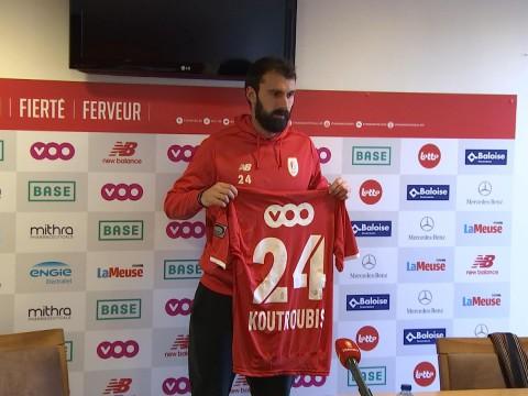 Georgios Koutroubis officiellement présenté au Standard