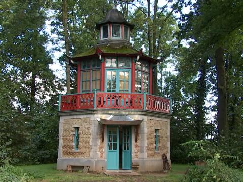 Gîte insolite dans le Pavillon Chinois du Château de Waleffe