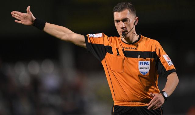 L'arbitre liégeois Jonathan Lardot suspendu deux semaines ! 