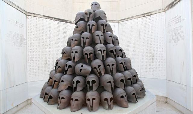 Vol de casques grecs au Mémorial de Cointe 