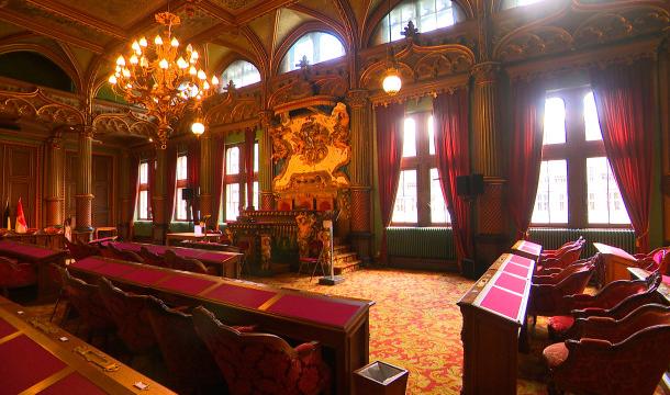 Le Palais provincial est à vous ! 