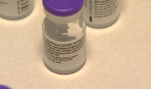 Transit du vaccin au compte goutte
