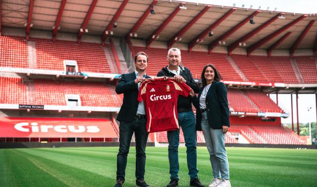 Le Standard dévoile son nouveau maillot et son sponsor principal