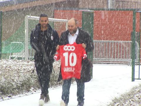 Le Standard présente Mehdi Carcela, même si...