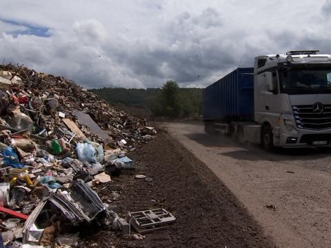 Les déchets des inondations stockés en quantité à Wandre