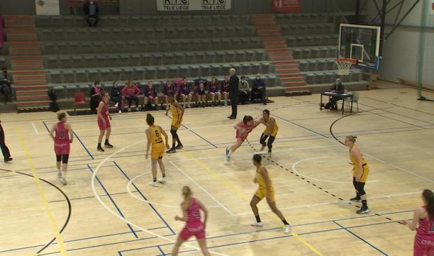 Les Panthers font leur entrée dans le top 3