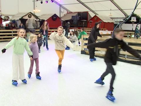 Les patinoires font le plein d'amateurs de glisse