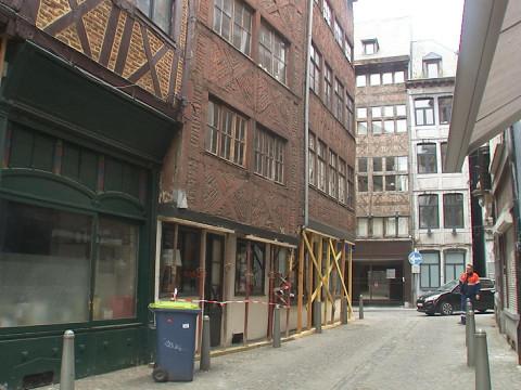Liège : une maison menace de s'effondrer 