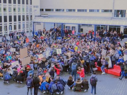 Manifestation pour le climat à l'Athénée de Chênée