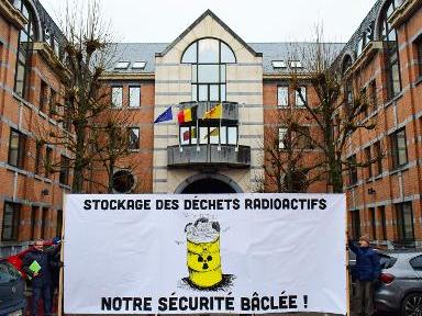 Non à un entrepôt de stockage des combustibles nucléaires