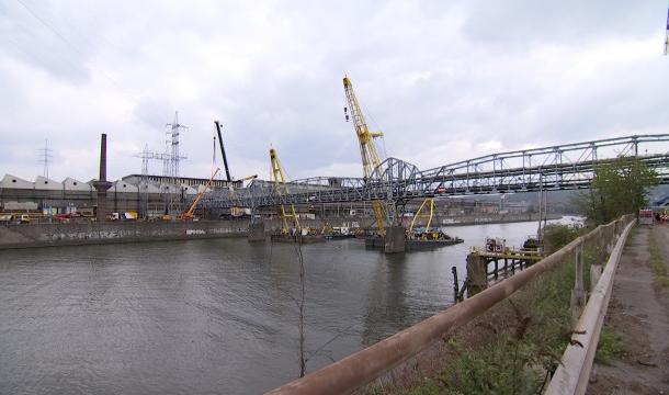 Passerelle heurtée : une réouverture plus tôt que prévu