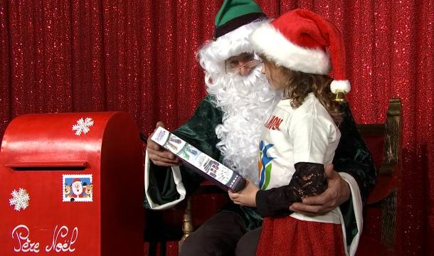 Le "Père Noël vert" gâte 300 enfants
