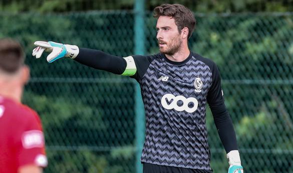 Premier match post-coronavirus : le Standard l'emporte face à Waremme
