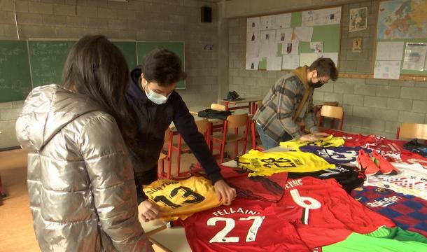 "Maillots solidaires" : 250 objets dédicacés de stars sportives vendus pour la bonne cause