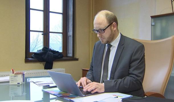 Publifin : Cédric Halin quitte le cdH 