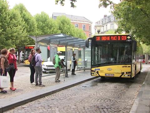 Retour à la gare des bus Léopold ! 