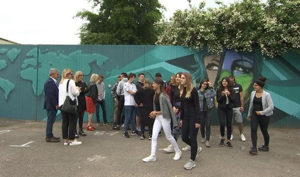 Seraing : un graffiti coloré pour la tolérance et le respect