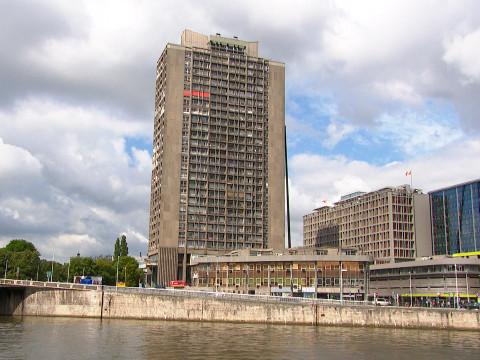 Situation à la Tour Kennedy une semaine après l'incendie.