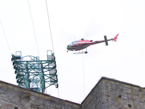 Téléphérique Huy: spectaculaire transport par hélicoptère