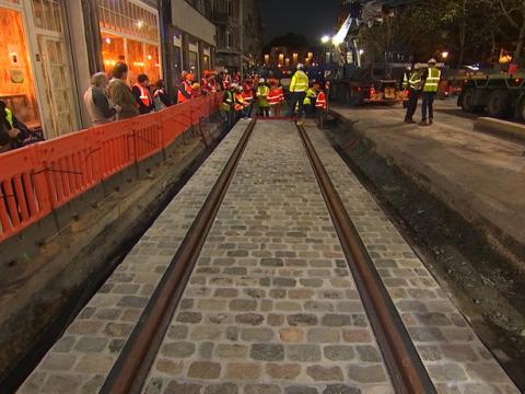 Tram :  les premiers rails posés dans le centre