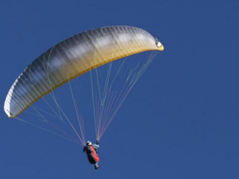 Un parapentiste chute de 30 mètres à Esneux !
