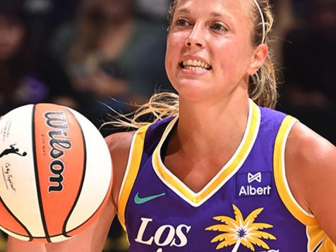 Julie Allemand entre dans l’histoire de la WNBA avec une prestation parfaite