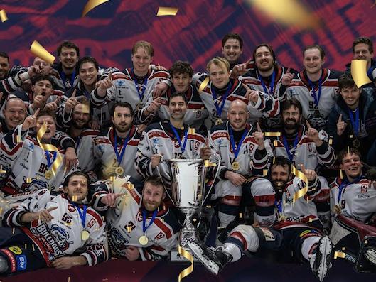 Hockey sur glace : un nouveau trophée pour les Bulldogs !