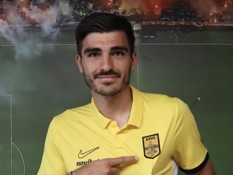 Le Standard prête Bosko Sutalo à l'Aris Salonique