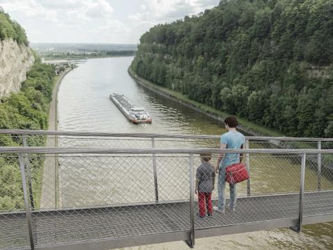 Mise en valeur du fort d'Eben-Emael: la ministre de la Défense enjouée par un nouveau projet