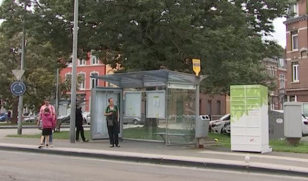 Des boîtes à colis dans le centre de Liège