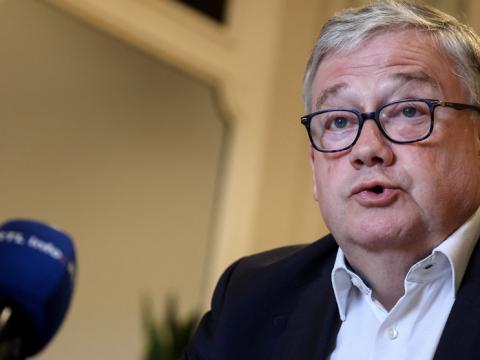 Emu, Marc Tarabella s'est exprimé devant la presse. Il souhaite reprendre ses fonctions