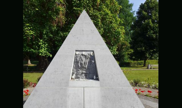 Flémalle : le portrait d'André Cools arraché du monument érigé en sa mémoire 