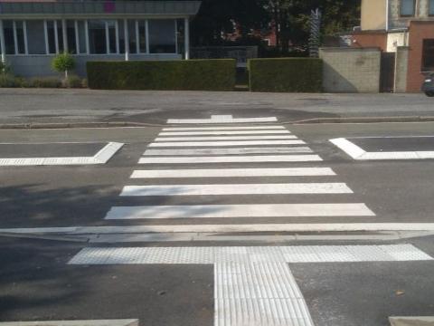 Huy : passage sécurisé pour piétons quai de Compiègne 