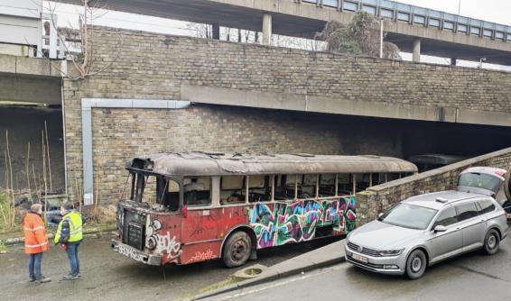 Incendie dans la trémie Sainte Marie : de vieux bus endommagés