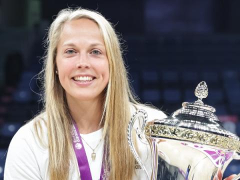Lyon et Julie Allemand remportent leur premier trophée européen