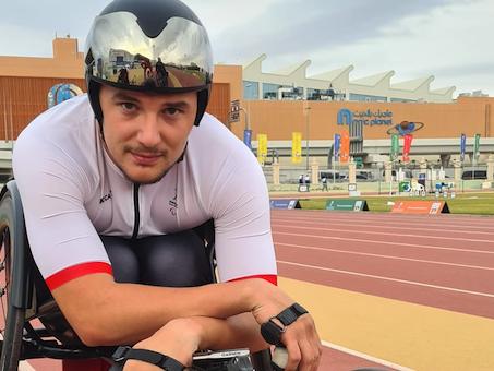 Maxime Carabin améliore son record du monde sur 200m