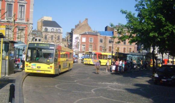 Retour des bus aux terminus Gare Léopold 
