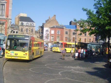 Retour des bus aux terminus Gare Léopold 
