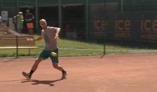 Le tennis entre à l'école avec Steve Darcis
