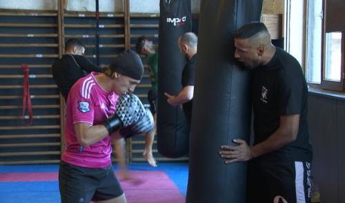 Madani Rahmani, champion du monde de kick-boxing, ouvre son école de boxe à Flémalle