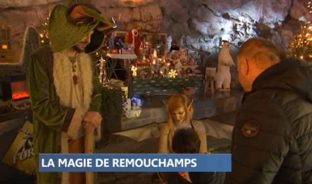 Magie de Noël dans les grottes de Remouchamps