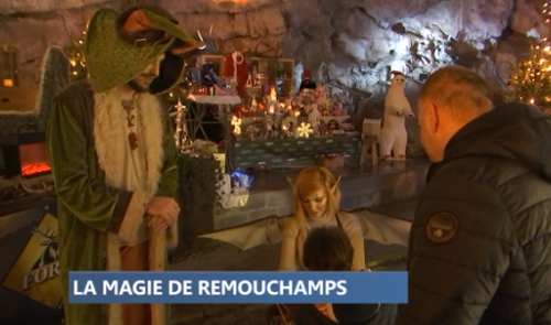 Magie de Noël dans les grottes de Remouchamps