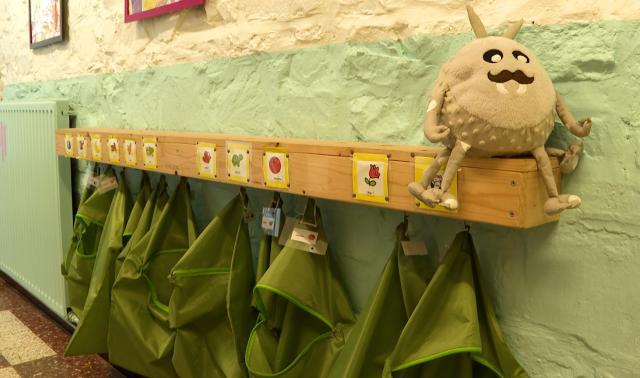 Des sacs anti-poux à l'école Saint-Louis de Huy