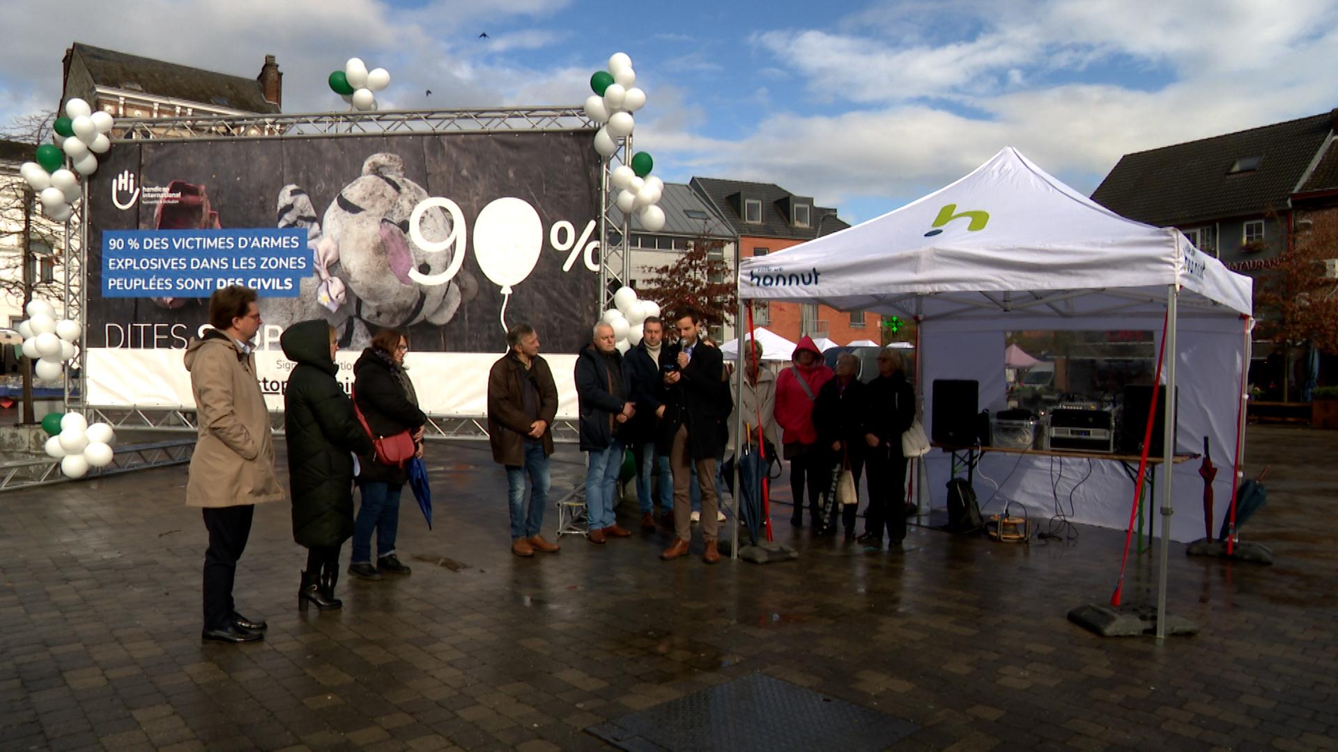 Hannut: Action de sensibilisation de Handicap International