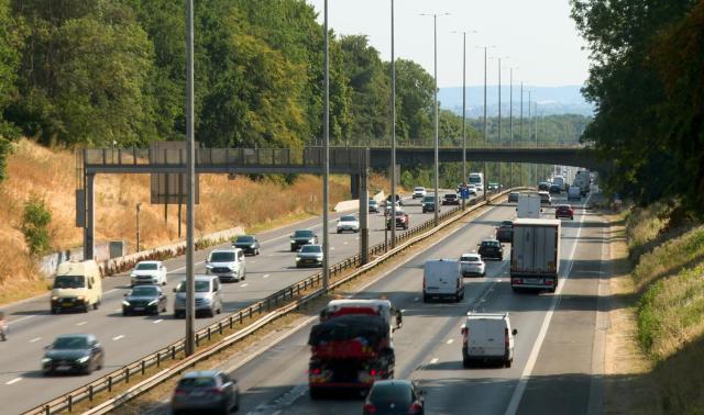 Chantier E40/A3: reconstruction de l'autoroute entre Vottem et les Hauts-Sarts en direction d'Aix